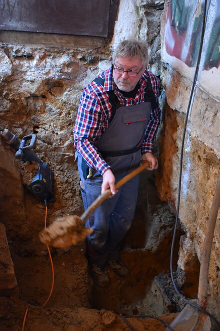 Wer hat auf so harten Lehm gebaut?